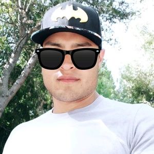 Meet your Posher, Juvenal